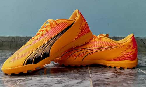 Original PUMA football shoes