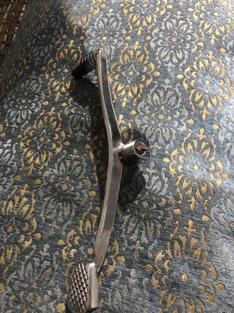 Gear lever or bracket Silencer etc Only bluck order 3