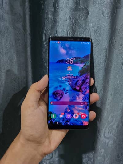 Samsung note 8 mobile phone for sale