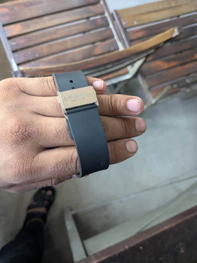 Watch 0