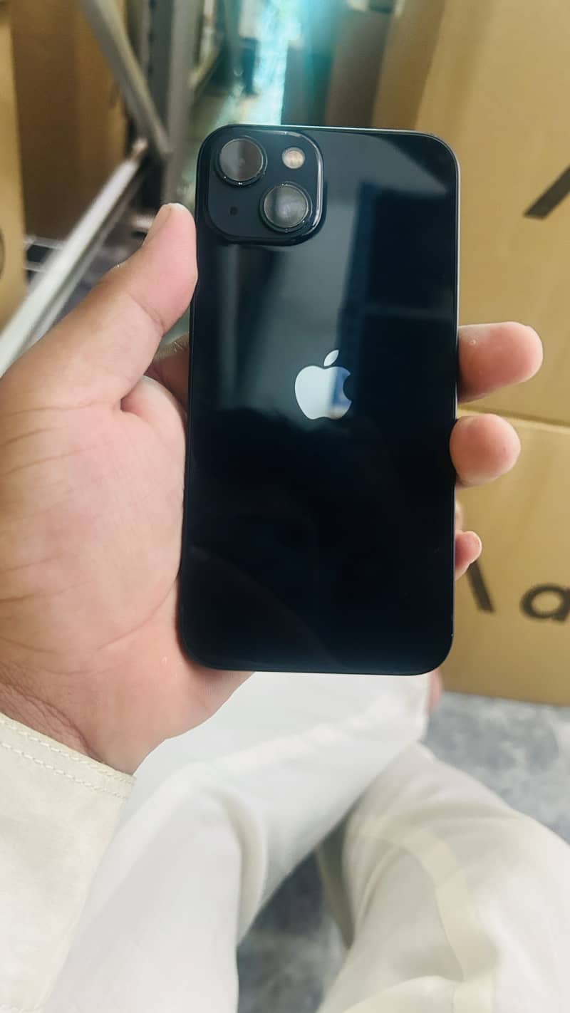Apple iPhone 13 3