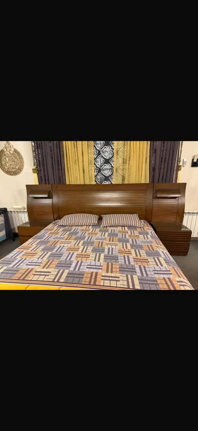 King sized bed set without mattress