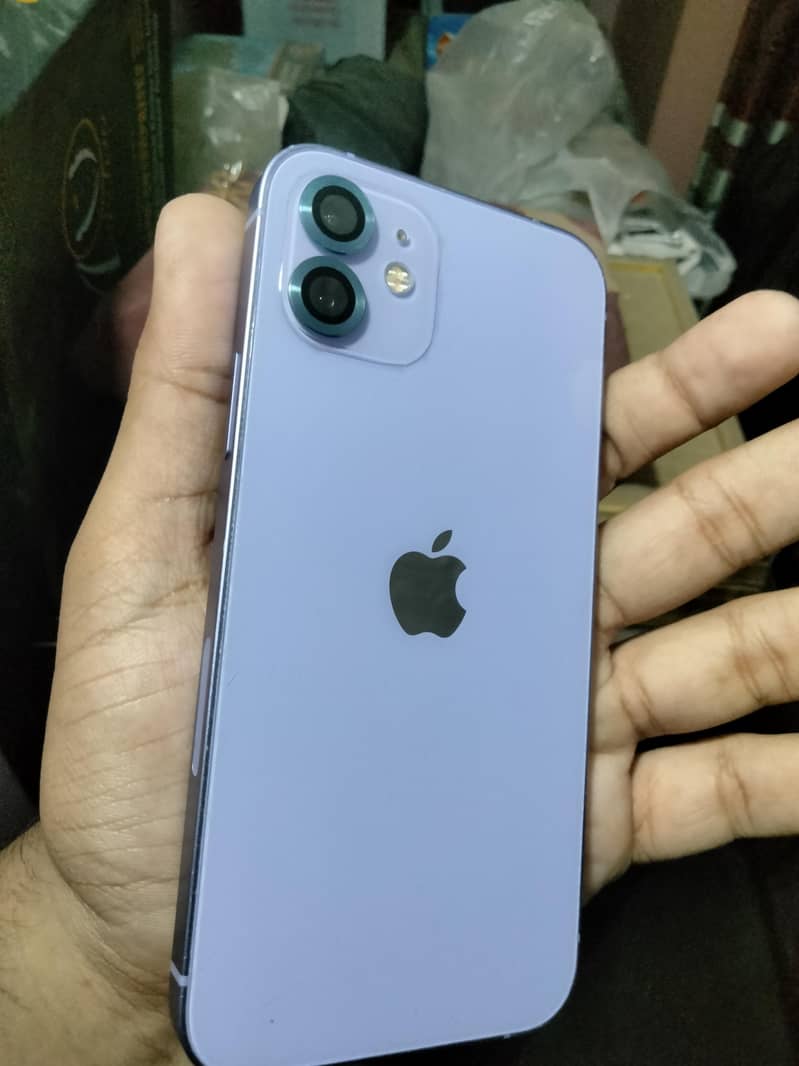 Apple iPhone 12 1