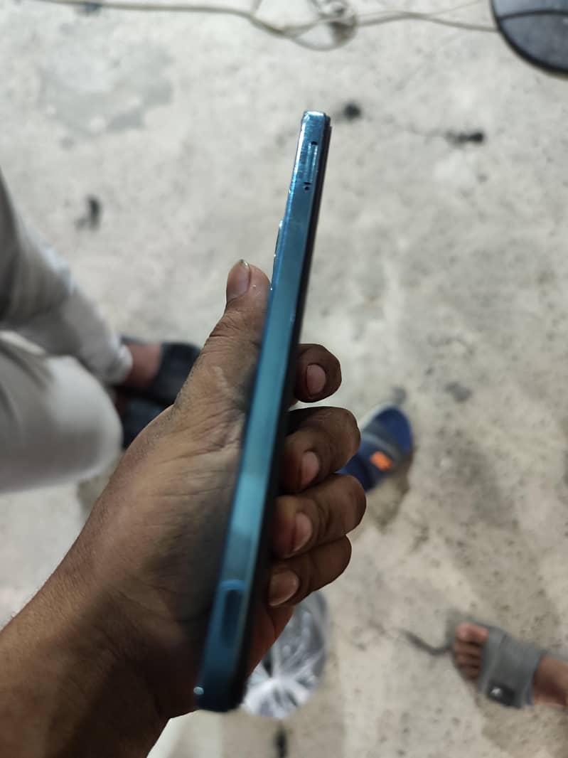 Tecno Spark 20 6