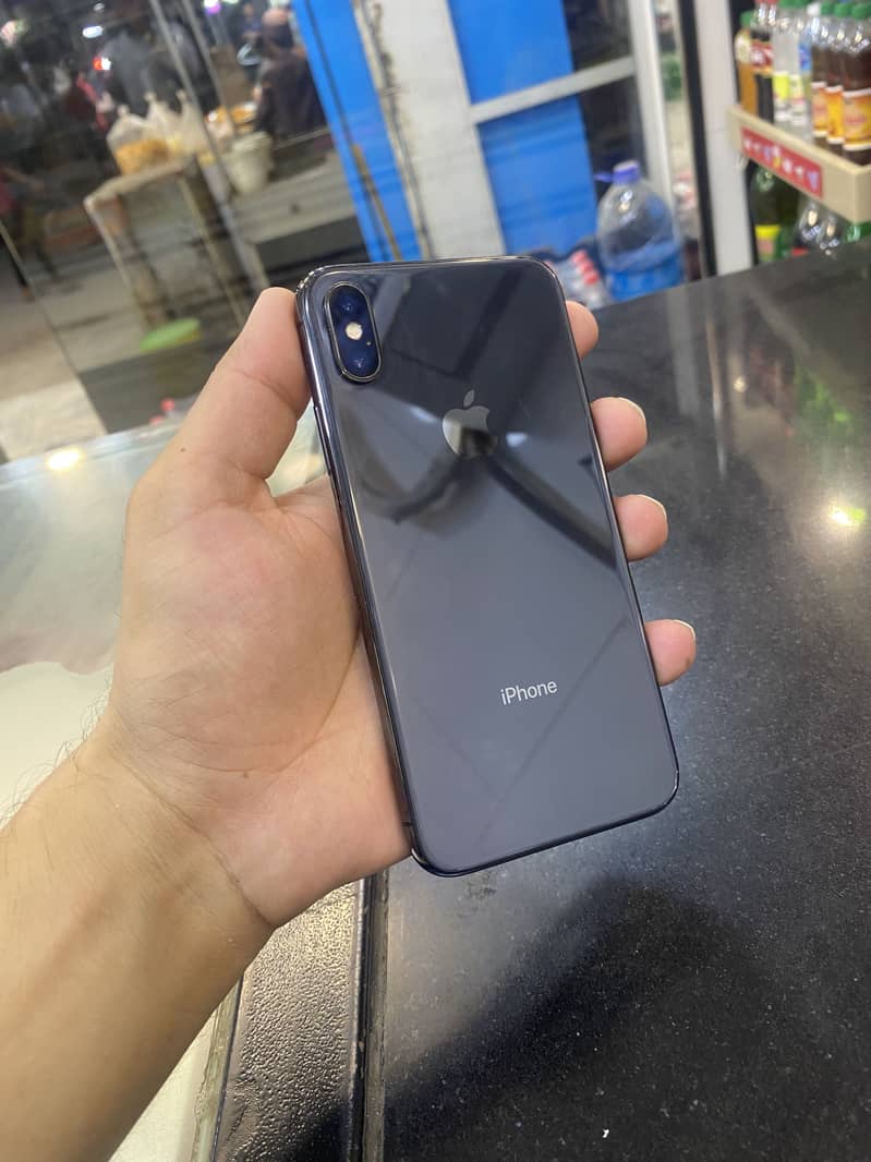 Apple iPhone X 1