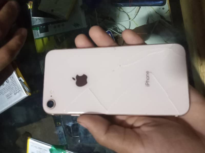 Apple iPhone 8 0