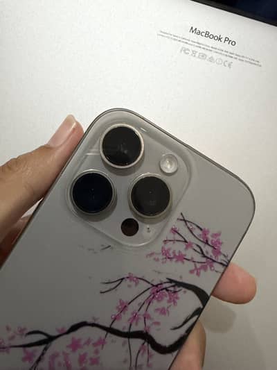Apple iPhone 16 Pro jv 256gb with box