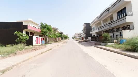 10 Marla Residential Plot For sale In E-16/3