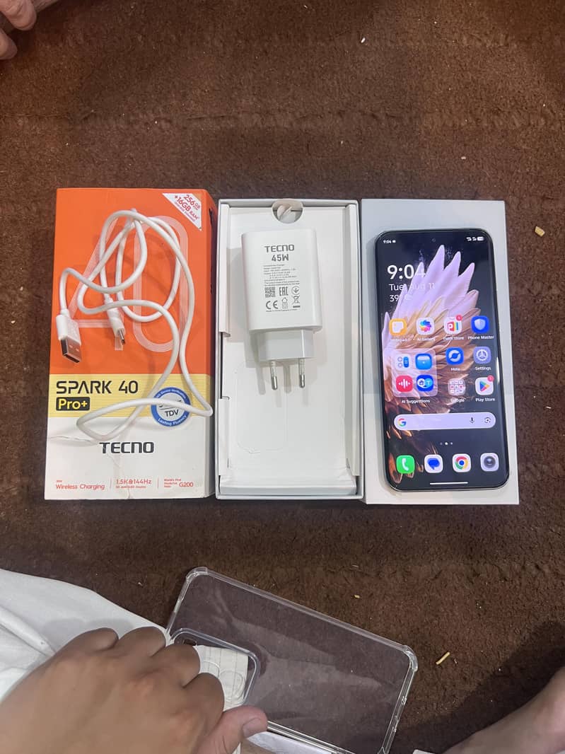 Tecno spark 40 pro plus 2