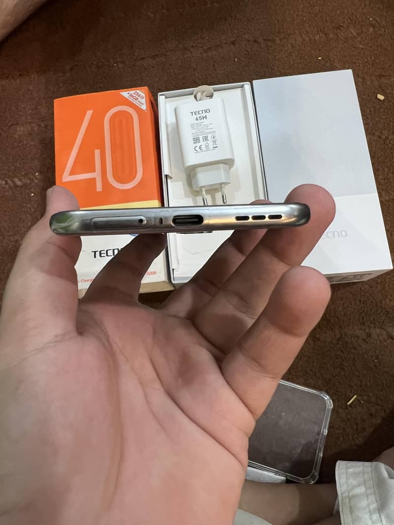 Tecno spark 40 pro plus 3