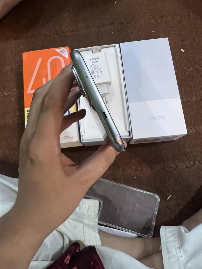 Tecno spark 40 pro plus 6