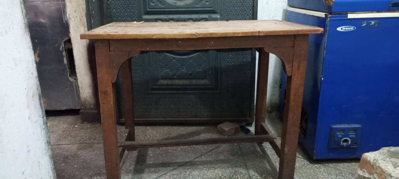 chairs n table 3