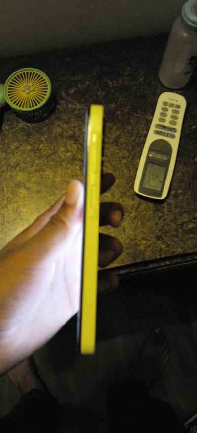 8 256 hai batery 5000 mah hai or original mobile hai