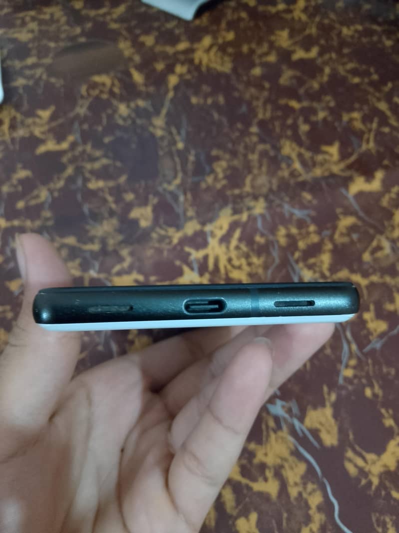 Google Pixel 6a 1