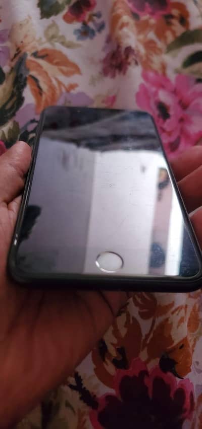 urgent sale Iphone7plus32gb
