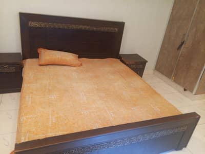 bed bulkul Sahi hai Sahi tablet ak kharab hai