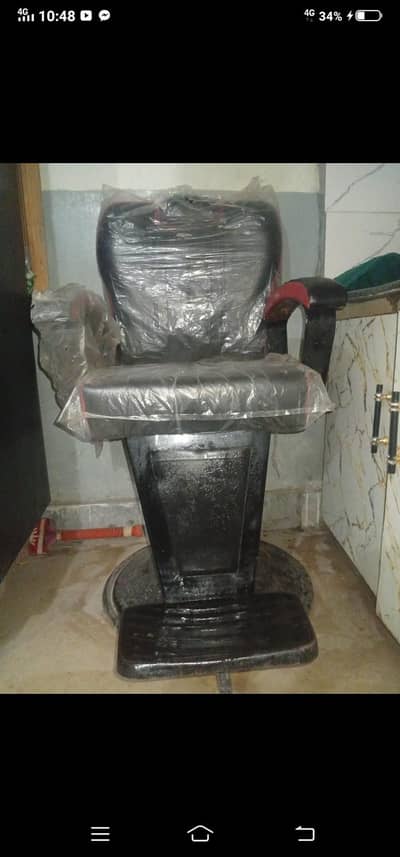 Beauty parlor chair full ok urgent sale contact on number 03488078580