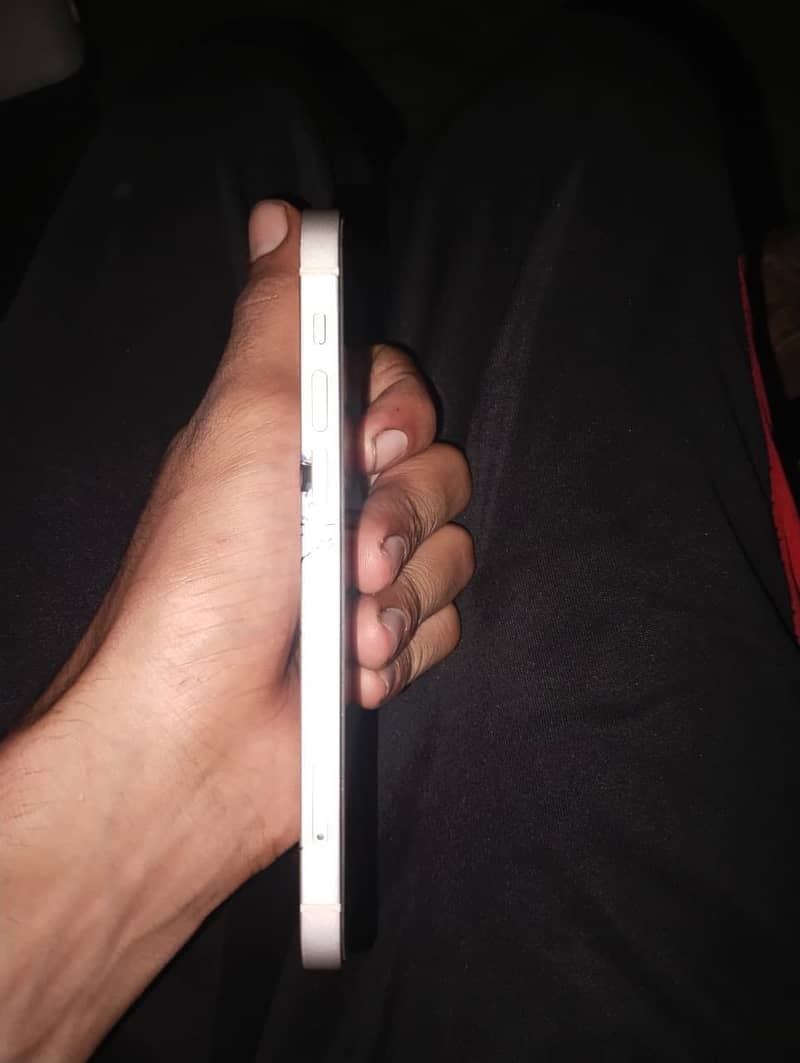 Apple iPhone 12 0