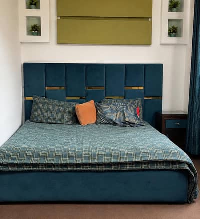 i want to sell my bedset in hlaf amount