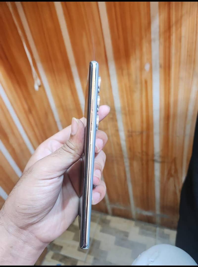 Tecno CAMON 40 Pro 2