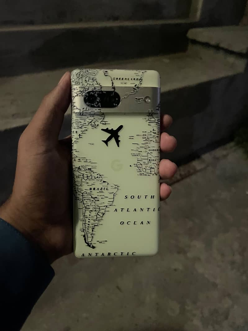 Google Pixel 7 4