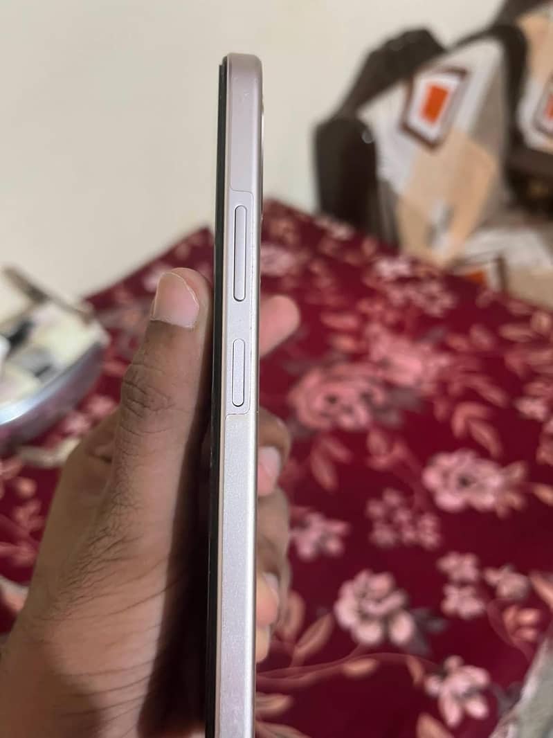 OPPO A6 2