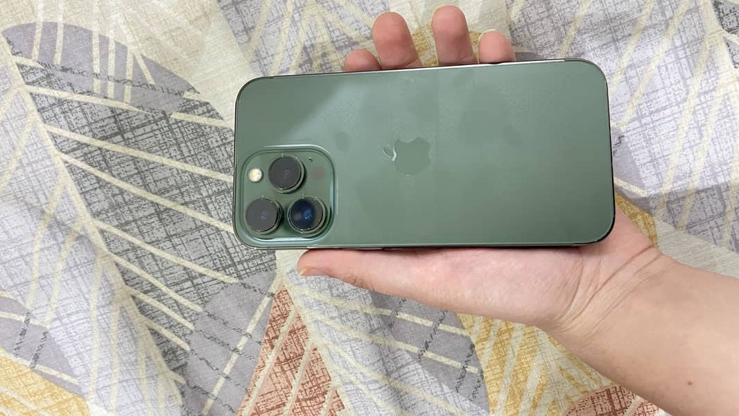 iphone 13 pro 2