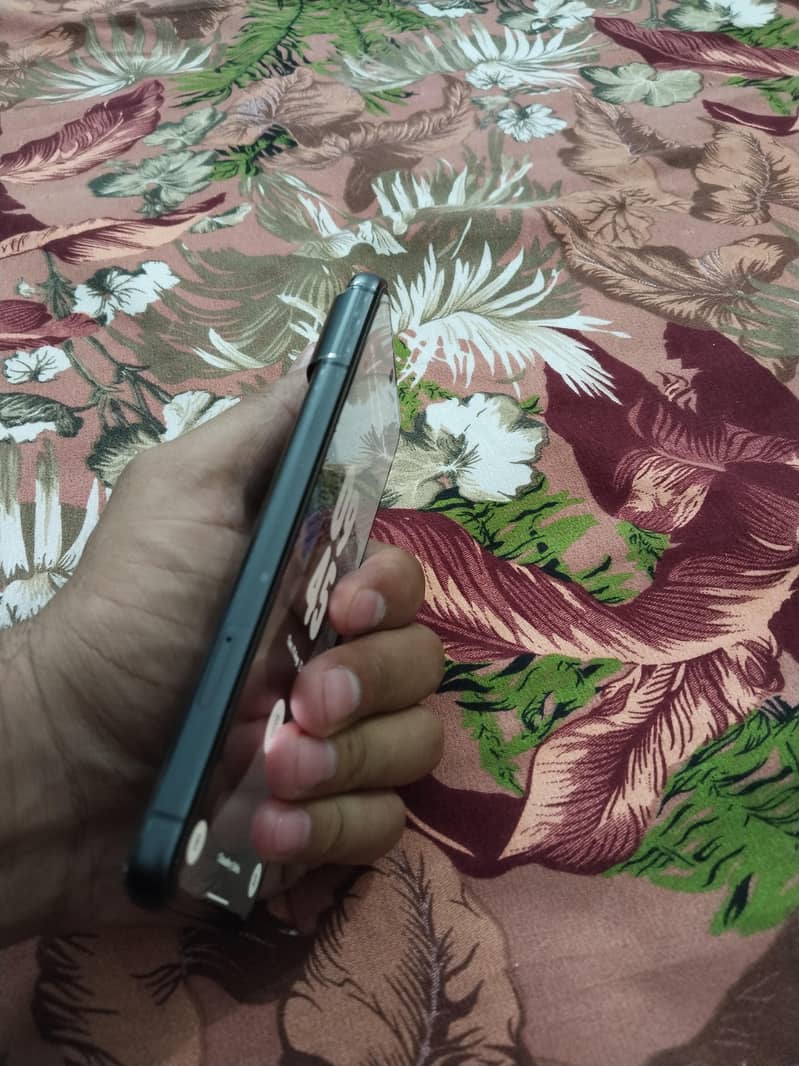 Google Pixel 8 2