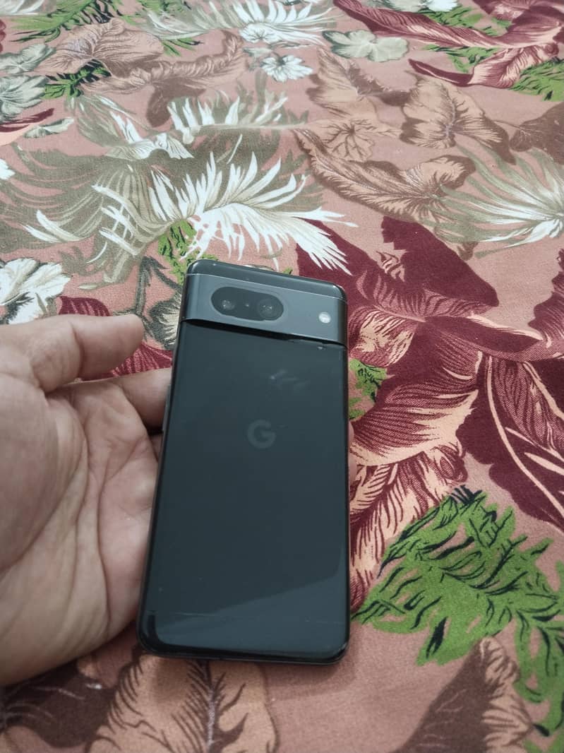 Google Pixel 8 3