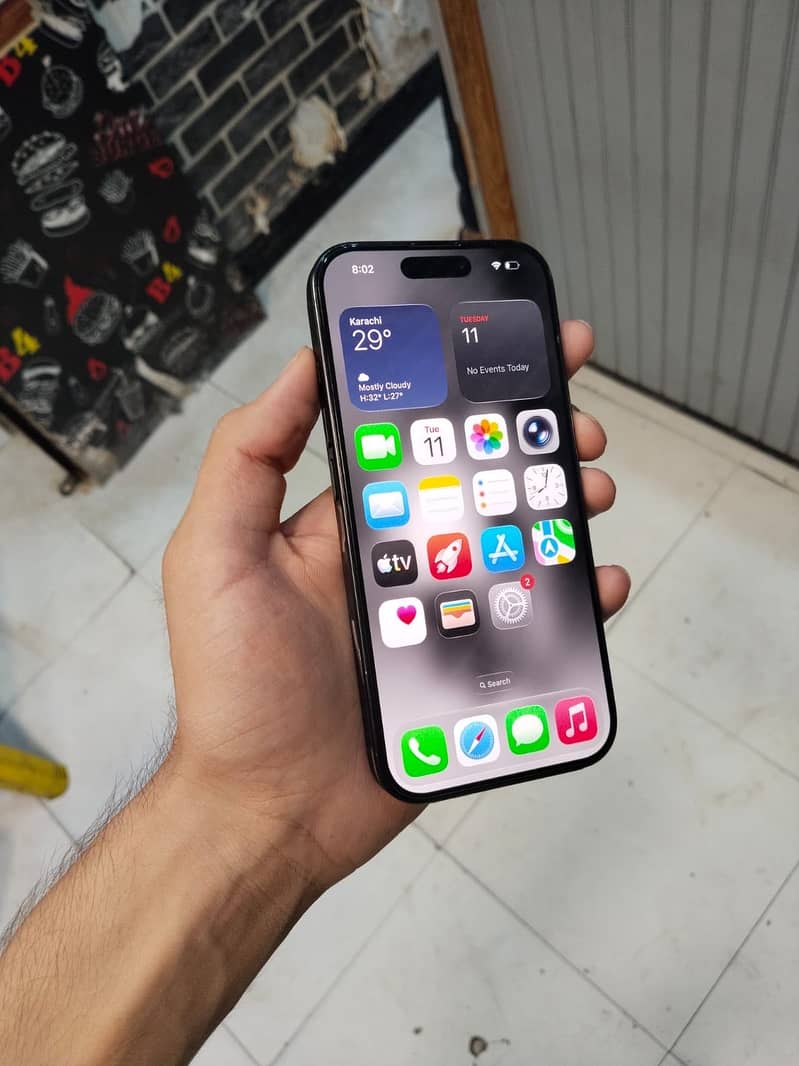 Iphone 16 pro 4