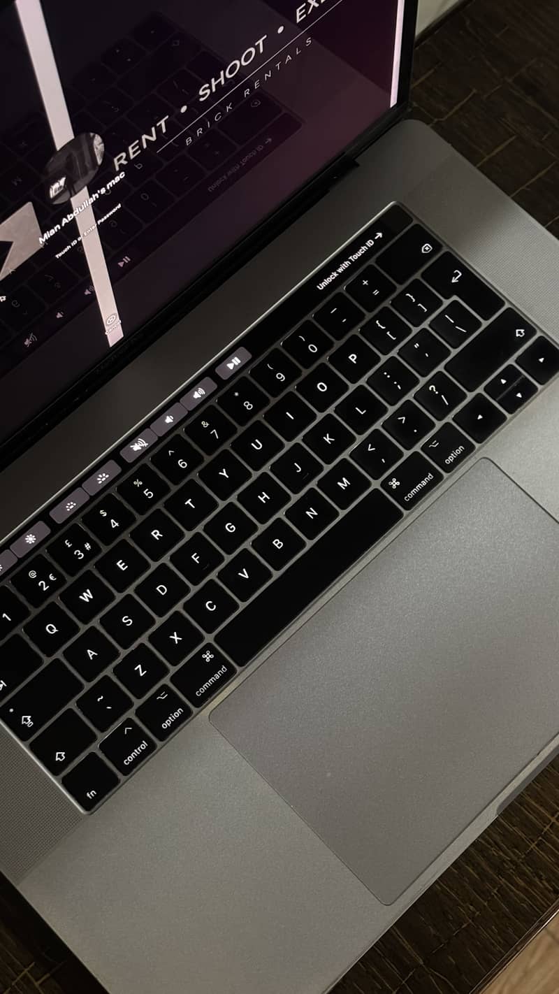 Macbook pro 2017 1