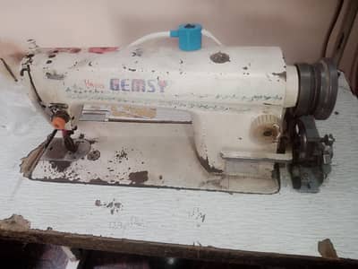 uregnal gemsy wight had urgent for sale . . . . . ?