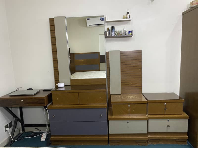 Complete bedroom set 7