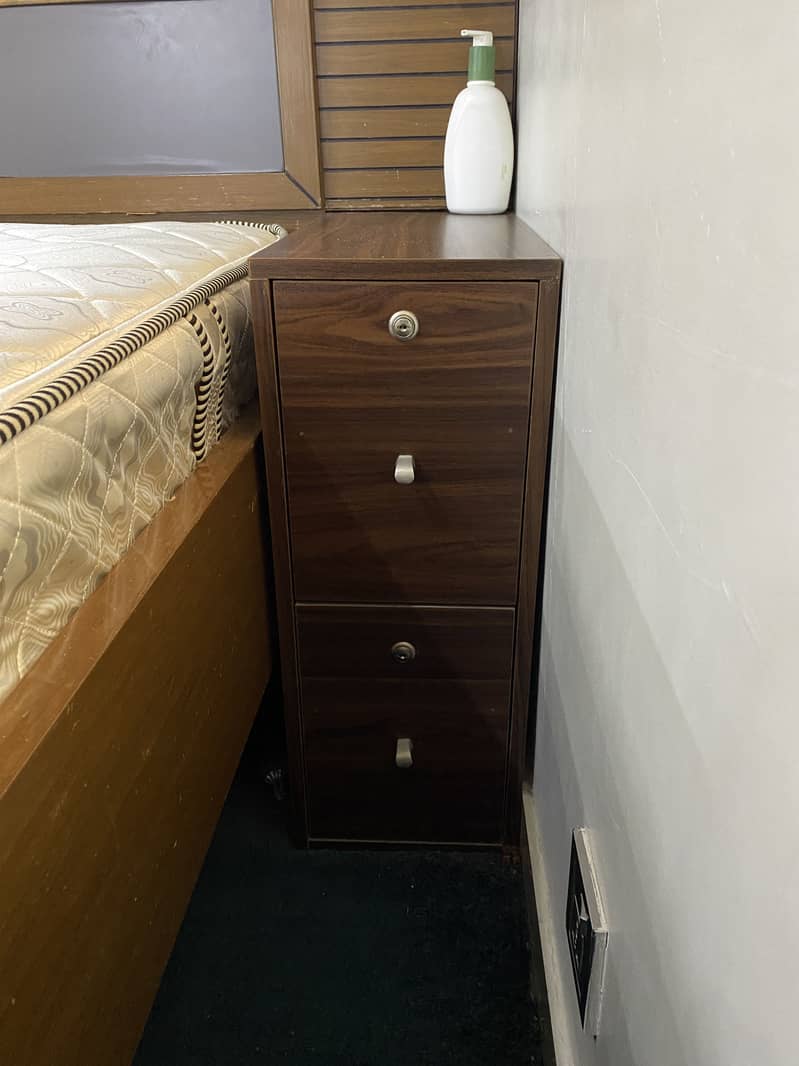 Complete bedroom set 10