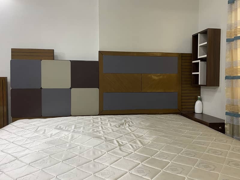 Complete bedroom set 12