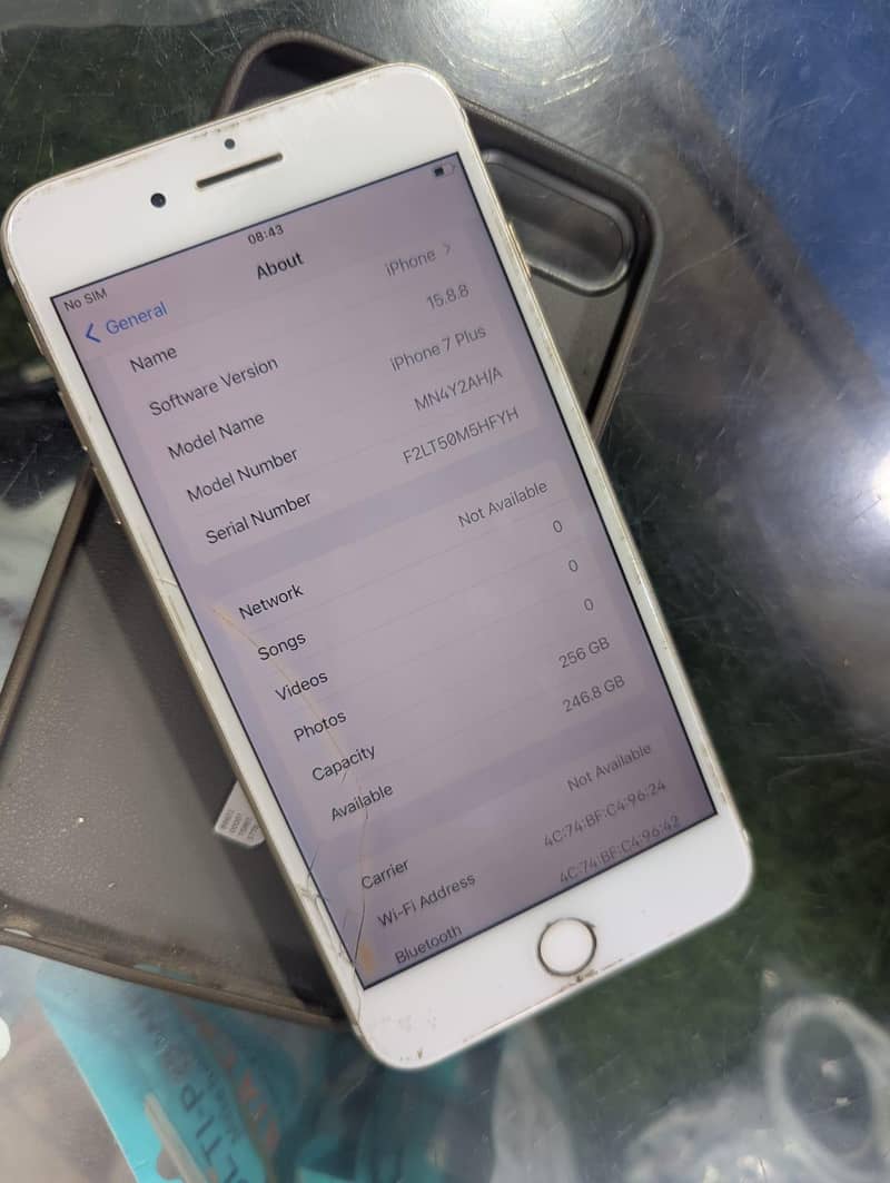 Apple iPhone 7 Plus 9