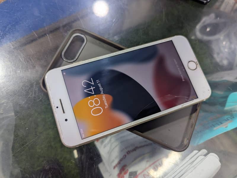 Apple iPhone 7 Plus 10