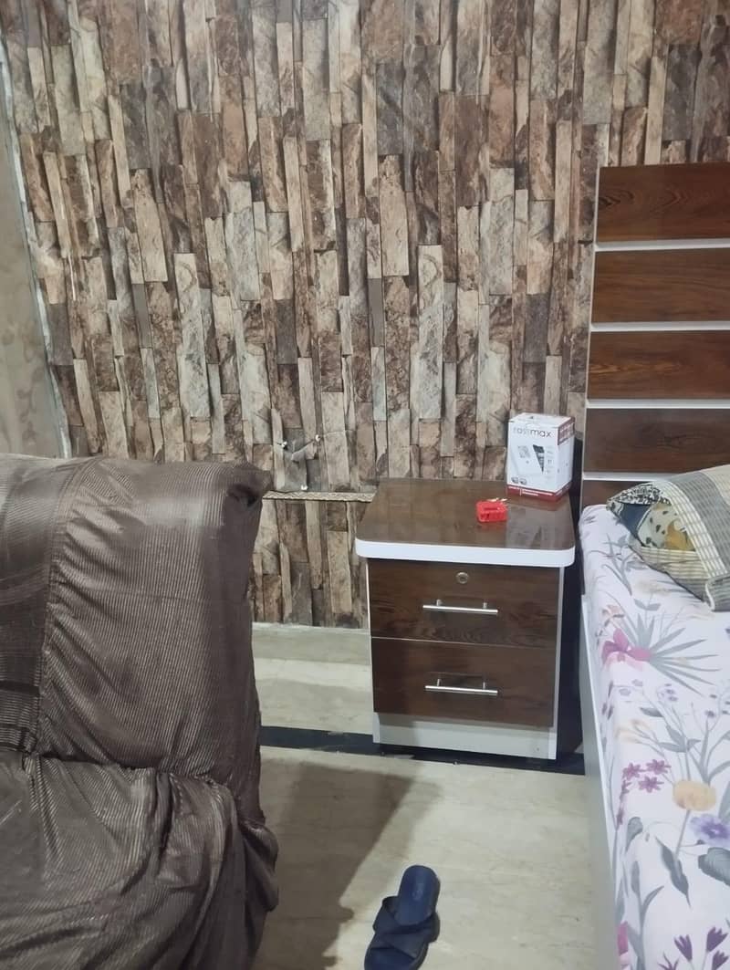 double bed with 2 side table 5