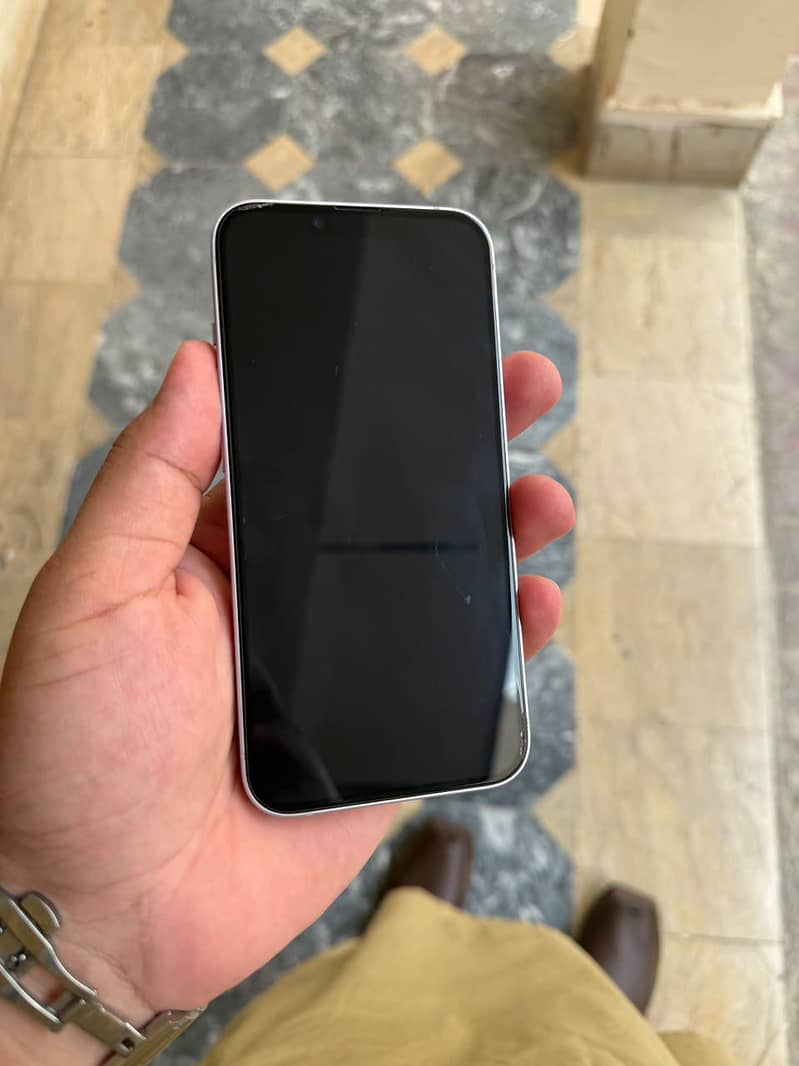 Apple iPhone 14 3