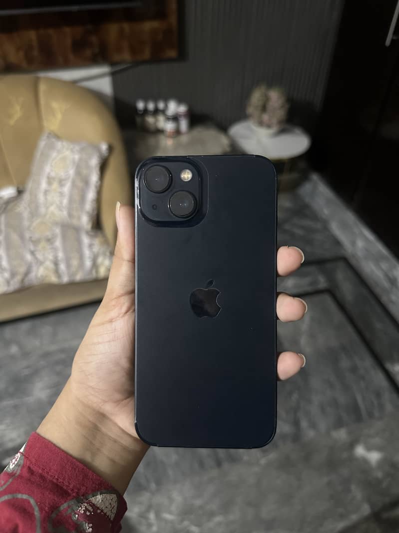 Apple iPhone 13 2