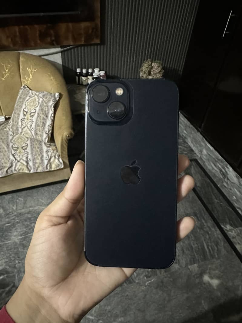 Apple iPhone 13 6