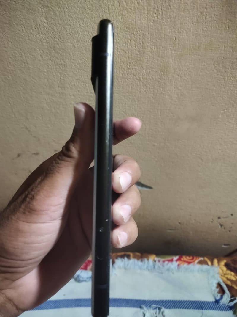 Google Pixel 6 4