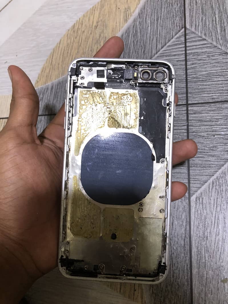 Apple iPhone 8 Plus 7
