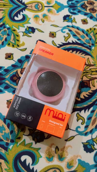 Mini speaker bluetooth