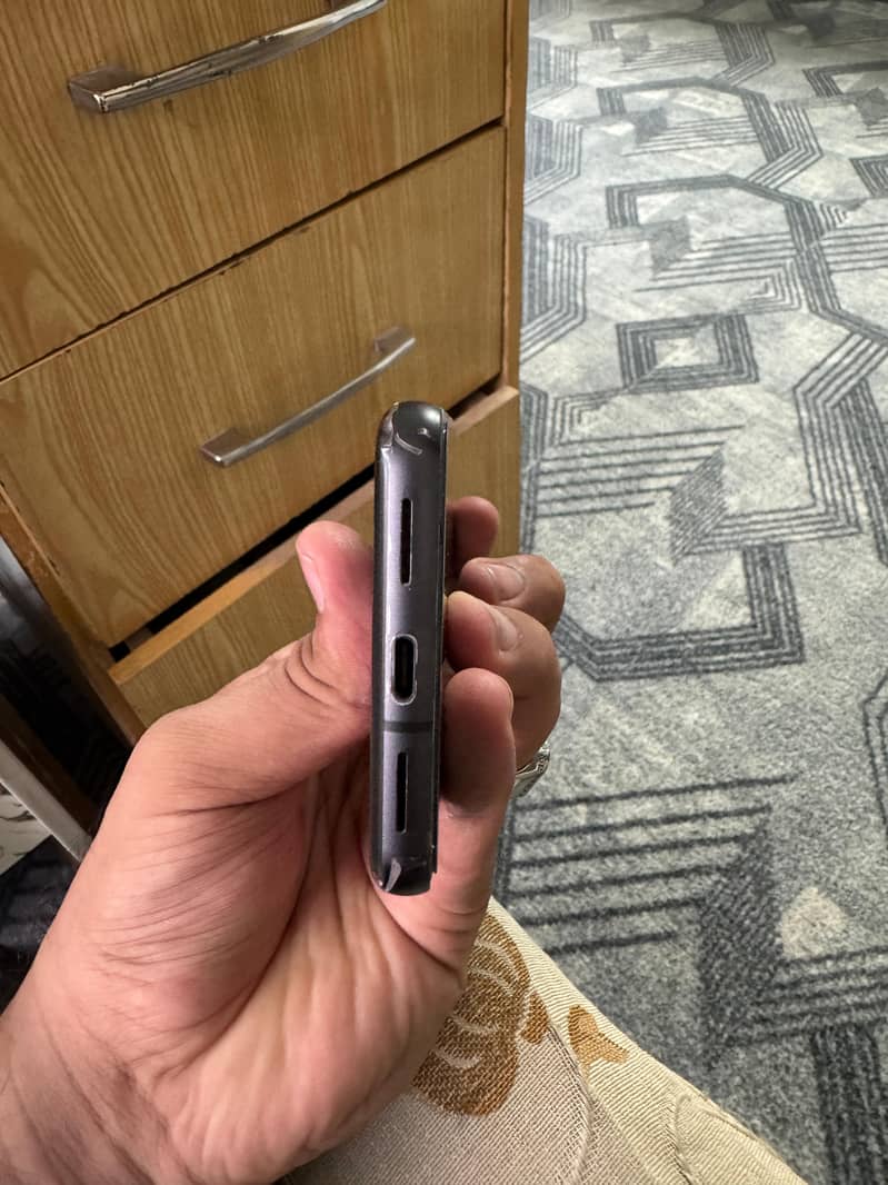 Google Pixel 8 3