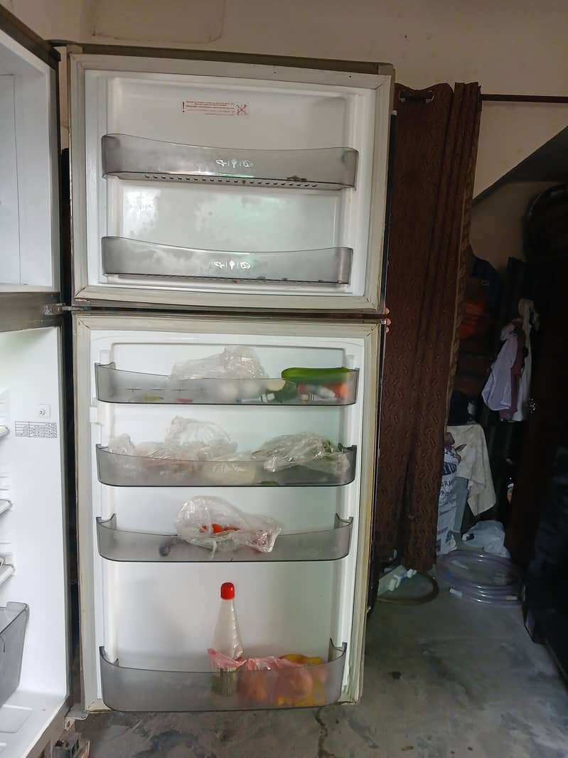 PEL Refrigerator – / Excellent Condition 2