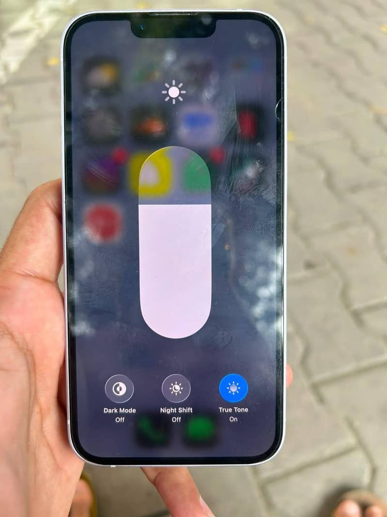 iPhone 14 3