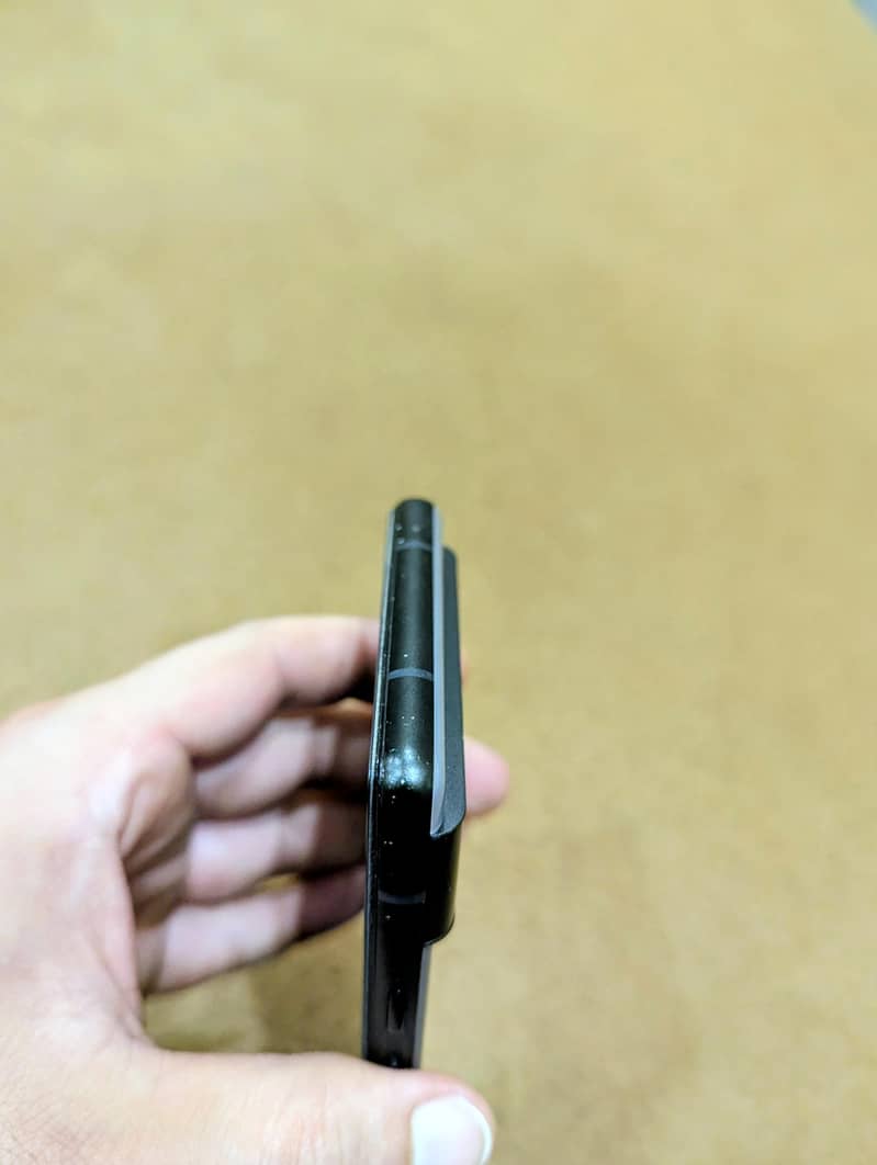 Google Pixel 6 4