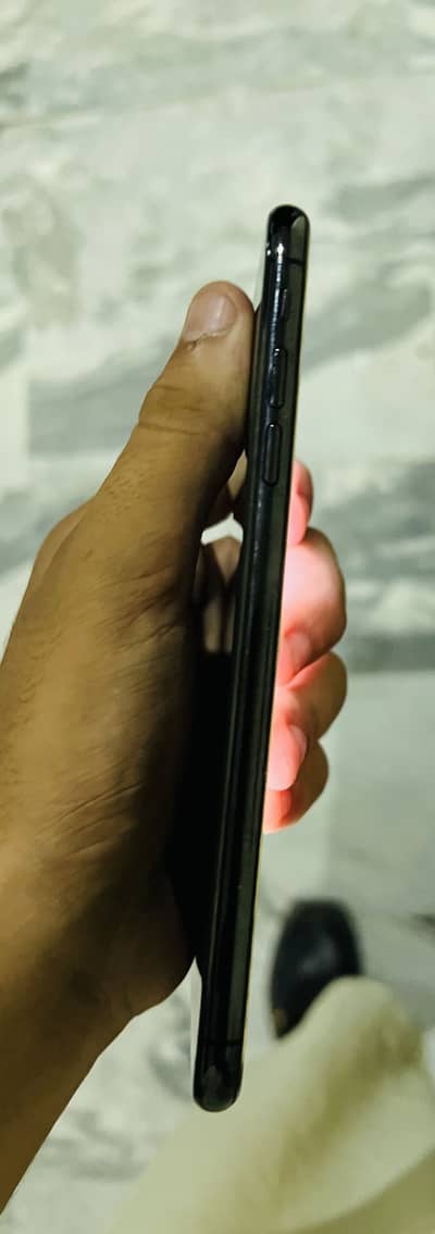 Iphone xsmax 64 JB Jv Pta proved just small dot  exchange possible