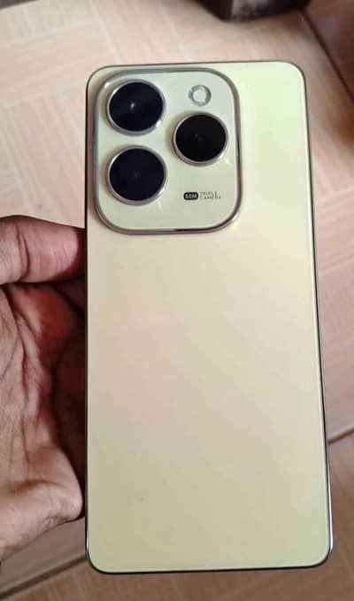 Infinix Hot 40